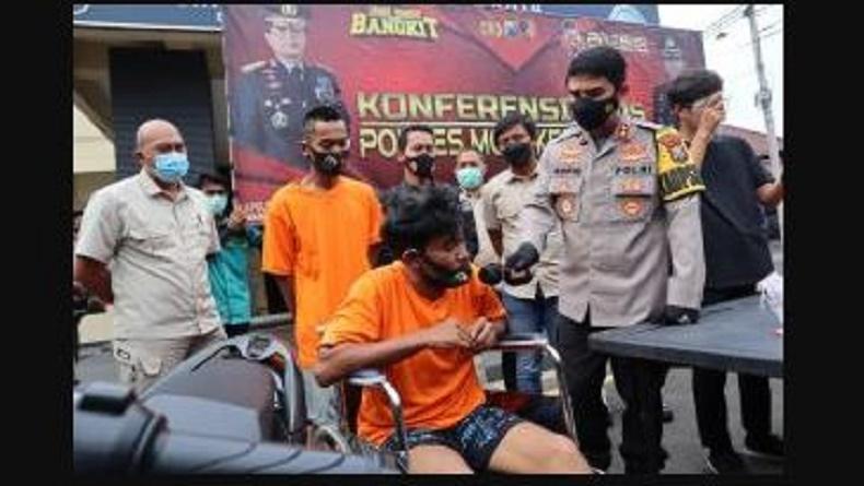 Nyaru Polisi, Ayah Anak Peras dan Telanjangi Remaja