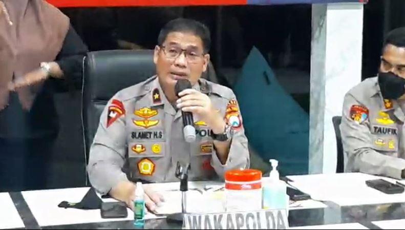 Wakapolda Jatim Brigjen Slamet Hadi Supraptoyo saat konferensi pers di Polres Mojokerto (Foto / Metro TV)