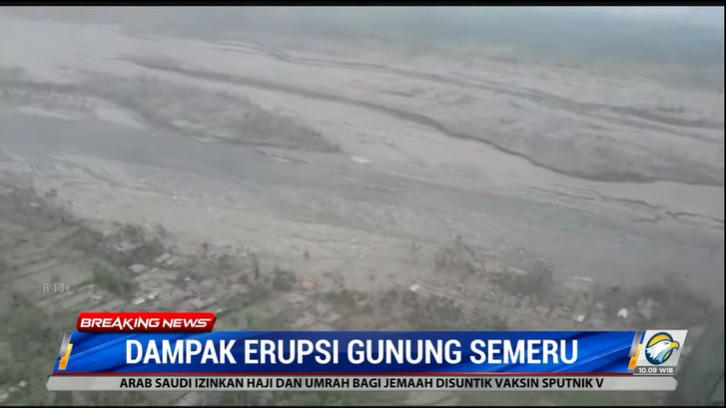 Gambaran dari udara kondisi wilayah terdampak erupsi Gunung Semeru, Lumajang, Jatim, Senin, 6 Desember 2021. Foto: Metro TV