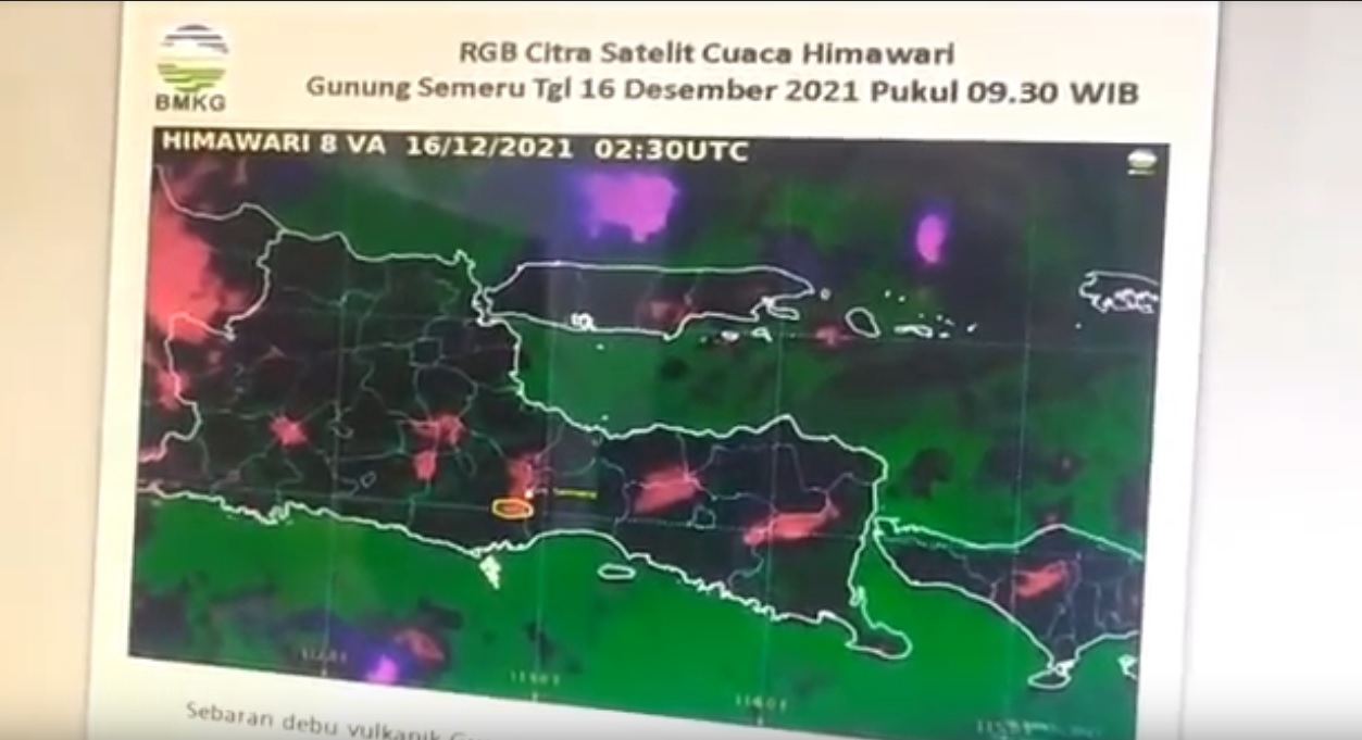 Pantuan abu vulkanik dari satelit milik BMKG Himawari. (ft/metrotv)