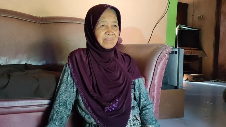 Dainem, seorang ibu di Madiun yang menggugat anak kandungnya lantaran menjual sawah warisan tanpa izin (Foto / Istimewa)