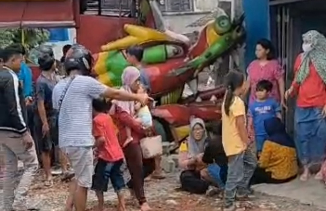 Odong-odong Terguling, 40 Penumpang Jadi Korban