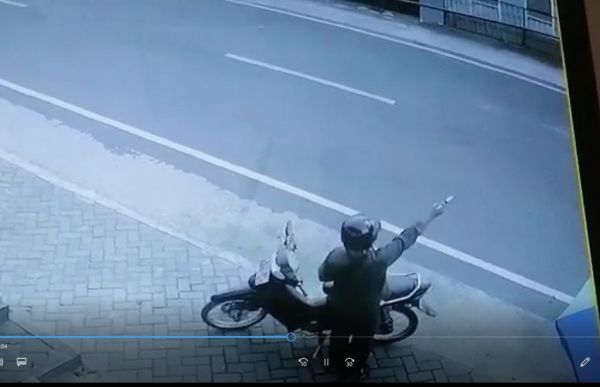 Todongkan Pistol, Koboi Jalanan di Kota Batu Diburu Polisi