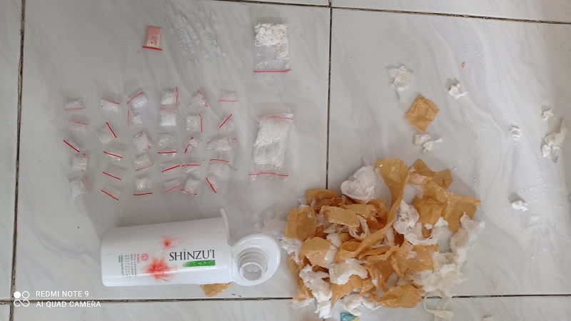 Upaya penyelundupan narkoba ke Lapas Tulungagung digagalkan petugas (Foto / Metro TV)