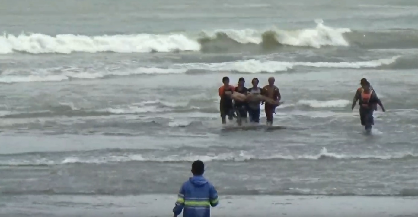 Tiga Remaja Ditemukan Tewas Terserat Pantai Niyama Tulungagung