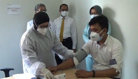 Screening calon penerima vaksin covid-19 Merah Putih. Foto: Medcomd.id/Dok. Metro TV
