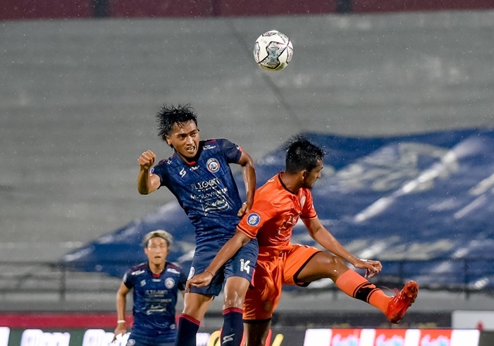 Arema Ditahan Juru Kunci Persiraja