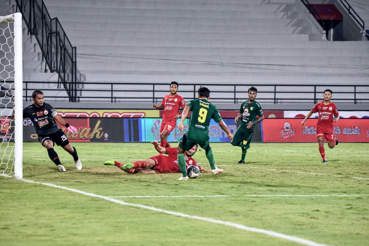 Duel Persebaya vs Persija/psby