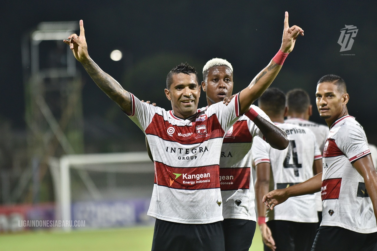 Selebrasi pemain Madura United usai membobol gawang Persiraja/lib