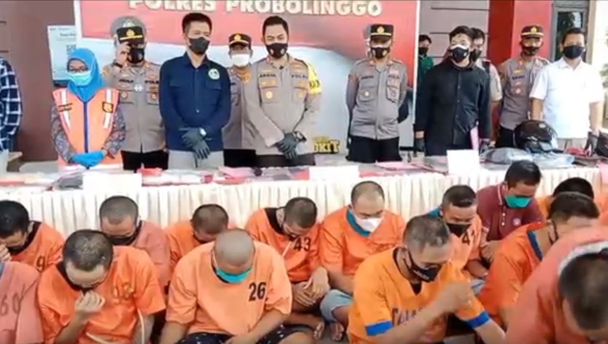 2 Pelaku Pencurian Besi di Proyek Tol Probowangi Dibekuk Polisi