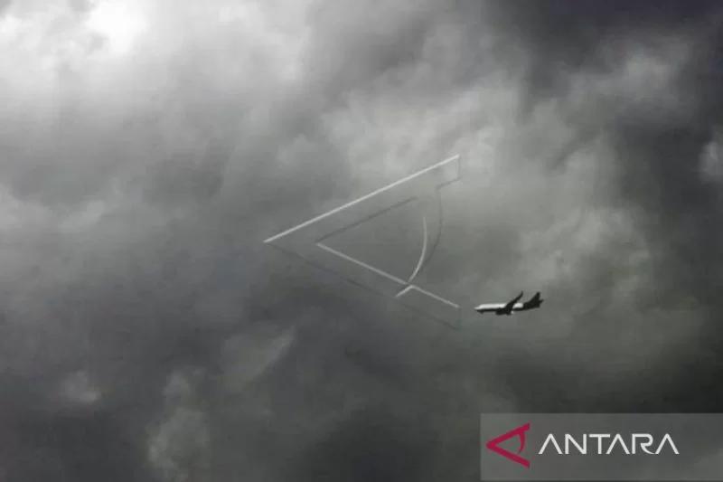 Awan mendung terlihat dari kawasan Kuningan, Jakarta Selatan, Jumat, 28 Januari 2022. Foto: Antara/Aprillio Akbar/wsj