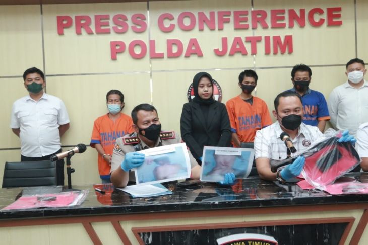 Polda Jatim Tangkap Buron 10 Tahun Kasus Pembunuhan Berencana di Jember
