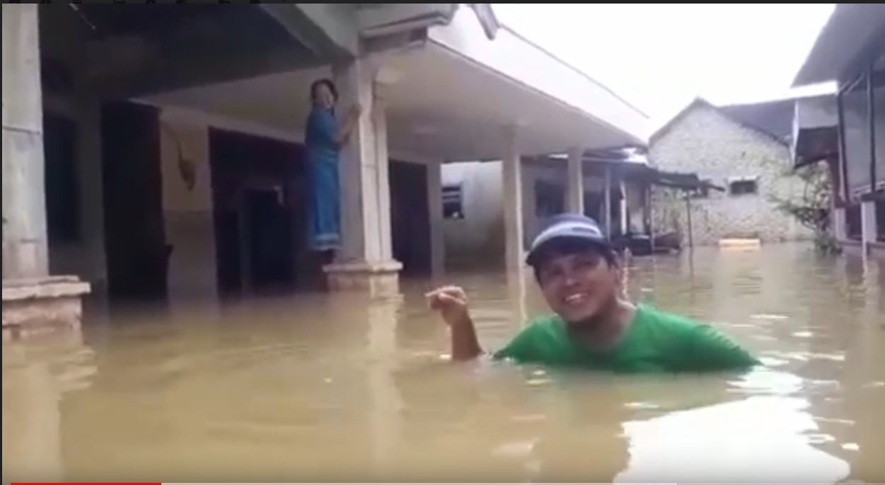 Banjir menerjang sejumlah desa di Pamekasan, Jawa Timur/metrotv