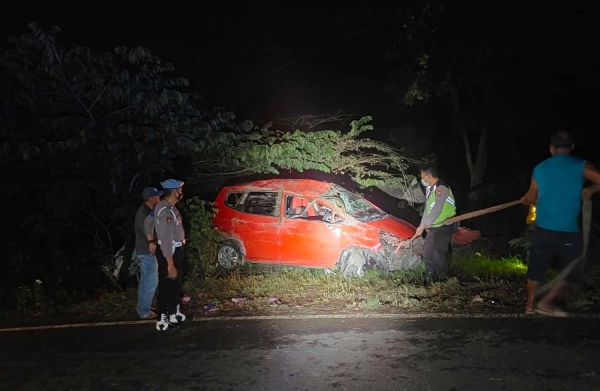 Jazz Terbalik di Pacet, Sekeluarga Jadi Korban