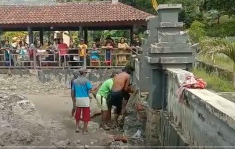 Lokasi penempuan ibu dan anak meninggal di petilasan empu Supo, Tuban (Foto / Metro TV)