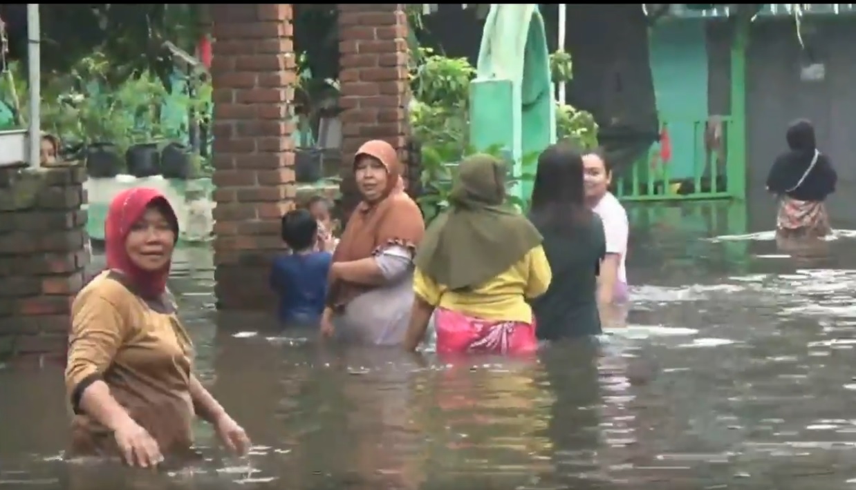 Banjir menerjang empat desa di Kabupaten Pasuruan/metroTV