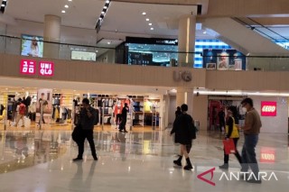 Masih Bau Asap, Tunjungan Plaza Tetap Ramai Usai Kebakaran