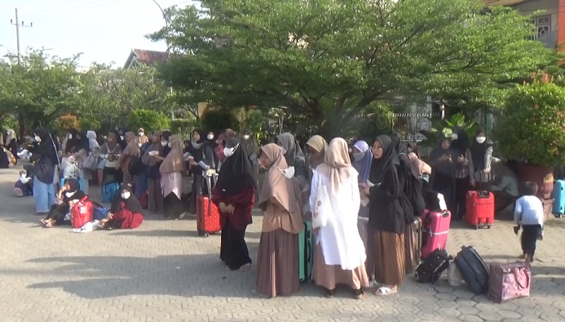 Ribuan santri di Jombang mudik lebaran (Foto / Metro TV)