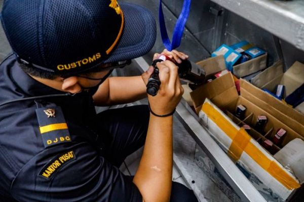 Bea Cukai Gagalkan Peredaran Rokok Ilegal di Sidoarjo