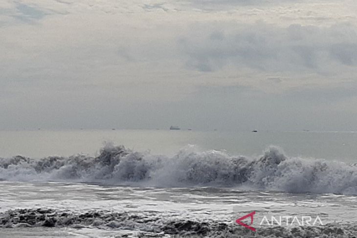 Waspada, Gelombang Tinggi Bakal Landa Sejumlah Perairan di Indonesia, Ini Rinciannya