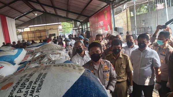 Polda Jatim Bongkar Penyelewengan Pupuk Bersubsidi 279,45 Ton, Tangkap 21 Pelaku