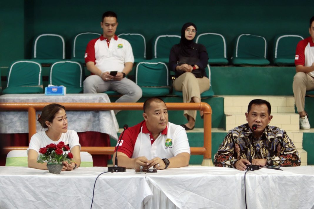 Ketua Bidang (Kabid) Humas PBSI Jatim, Asrilia Kurniati/ist