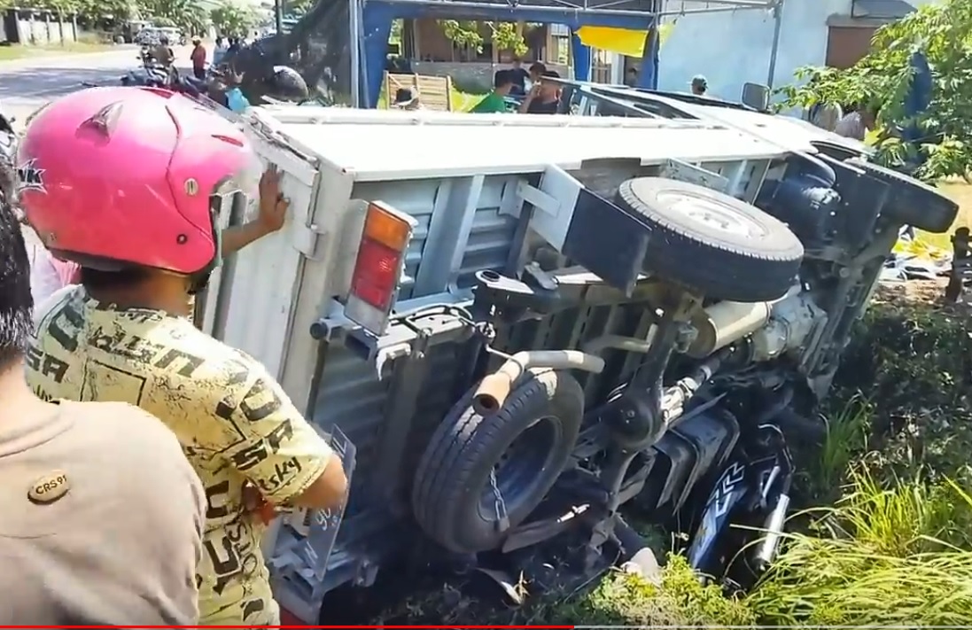 Kecelakaan Beruntun di Paiton, 2 Orang Tewas