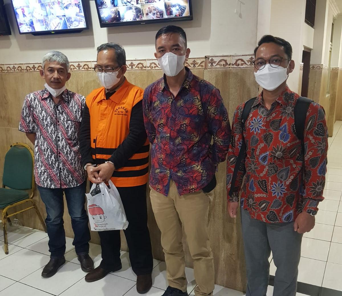 Mulai Ditahan di Rutan Surabaya, Itong Masuk Sel Isolasi