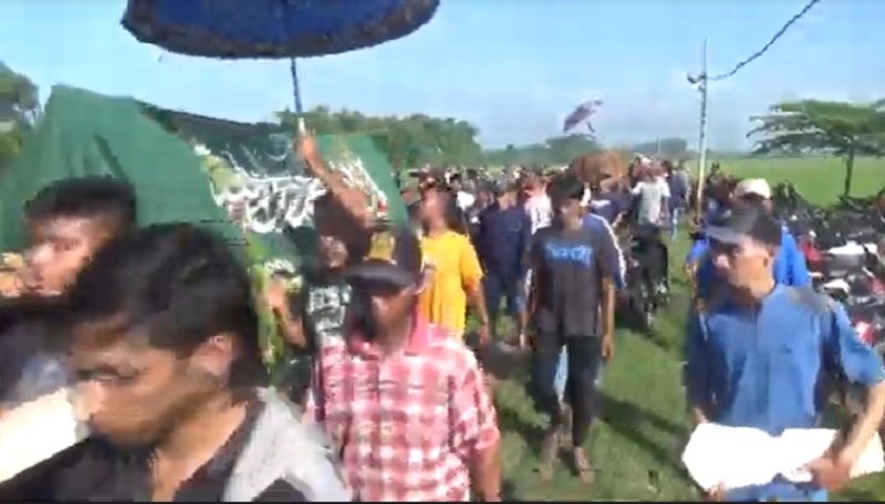 Tangisan Keluarga Pecah Iringi Pemakaman 4 Korban Tewas Kecelakaan Truk Tebu di Jombang