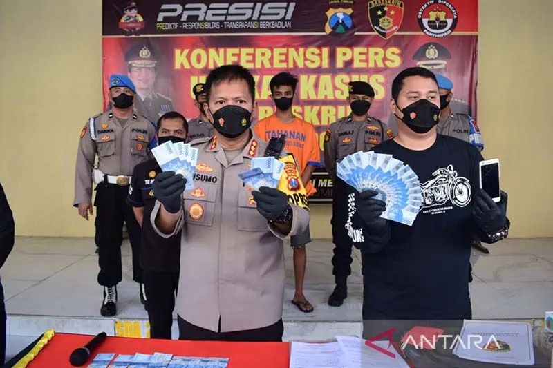 Penjual Uang Palsu Tulungagung Cari Pelanggan via Medsos