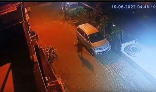 Rumah Sesepuh Pagar Nusa di Sidoarjo Dilempar Botol Miras, Kaca Pecah!