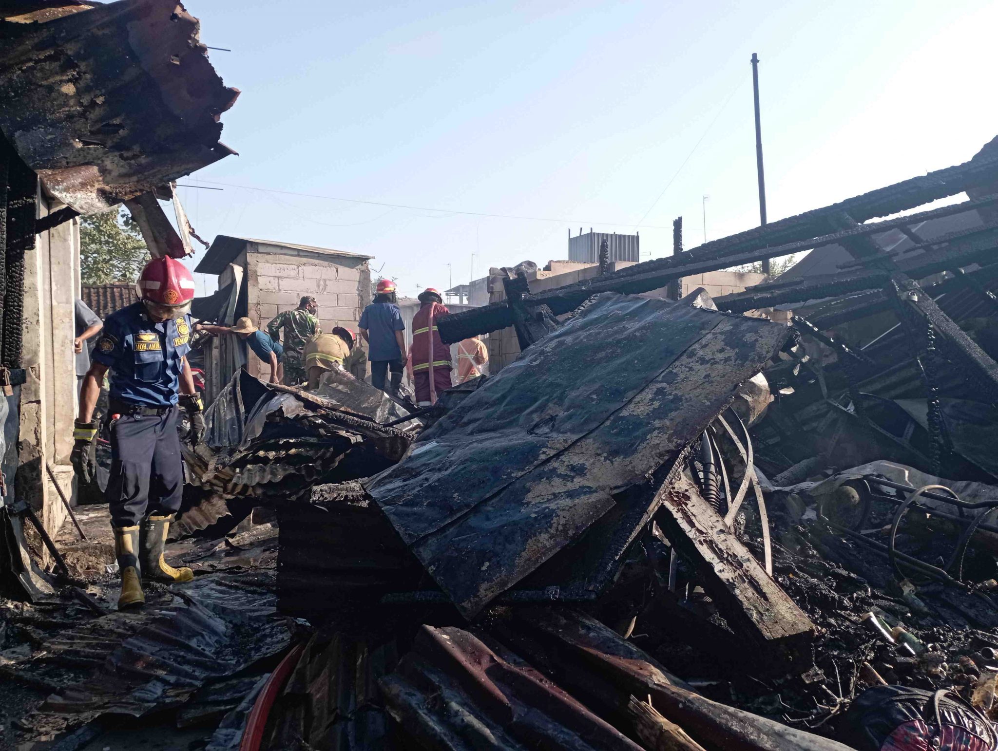 Kondisi lapak pedagang di Pasar Bungkal, Bojonegoro usai kebakaran (Foto / Metro TV)