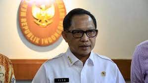 Jokowi Tunjuk Tito Karnavian Jadi Menteri PAN-RB Ad Interim