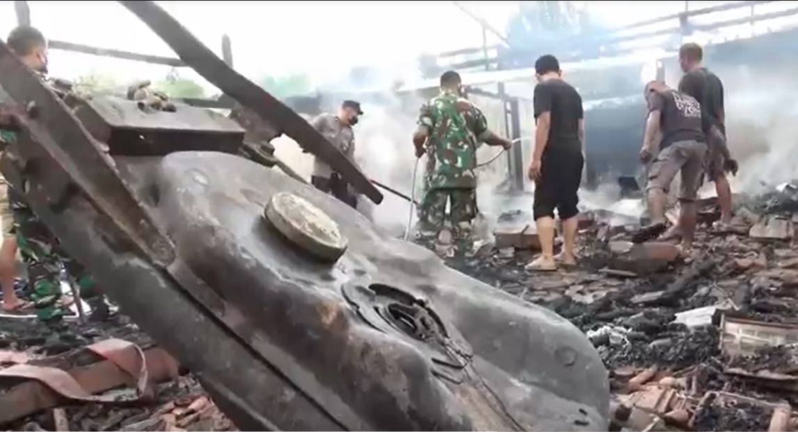 Ditinggal Pergi Kondangan, Rumah Hangus Terbakar
