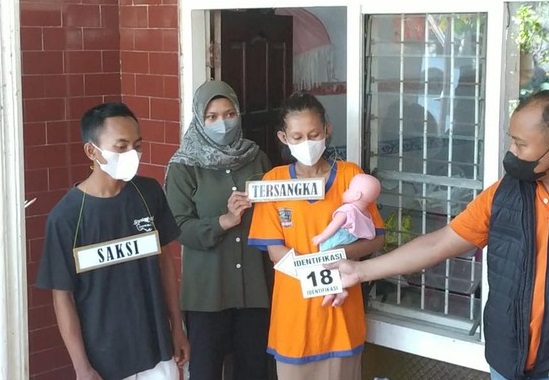 Kasus Pembunuhan Bayi di Surabaya Direkonstrusi, Ungkap Fakta Berbeda