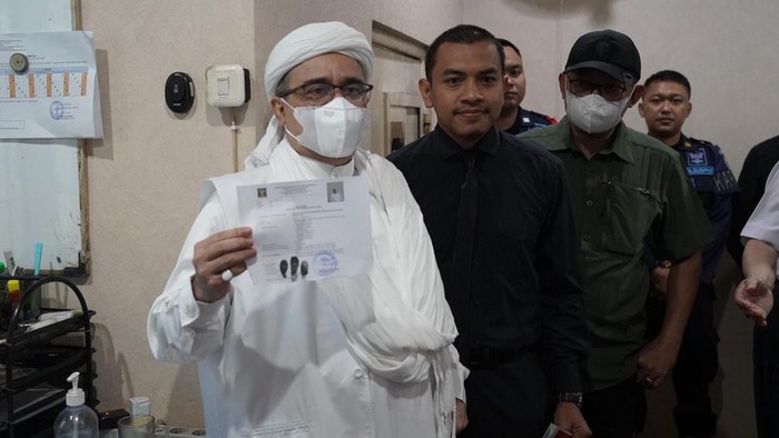 Habib Rizieq Shihab (HRS) bebas bersyarat (Foto / Istimewa)