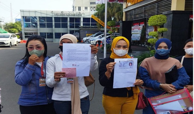 Sejumlah biduan di Malang mengaku tertipu arisan bodong (Foto / Metro TV)