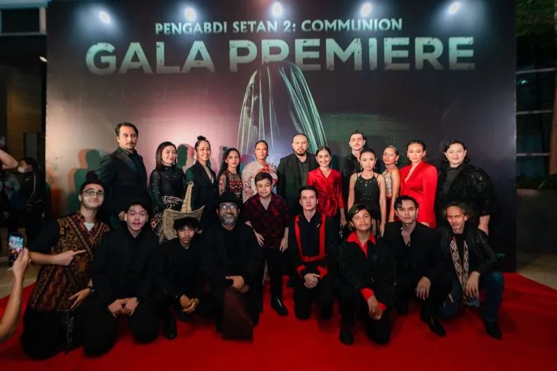 Sutradara Joko Anwar beserta seluruh pemain film “Pengabdi Setan 2: Communion” dalam acara 