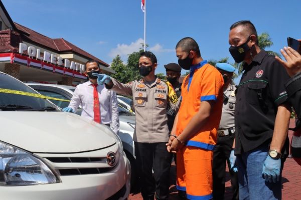 Gadaikan 6 Mobil Rental, Warga Malang Ditangkap di Samarinda