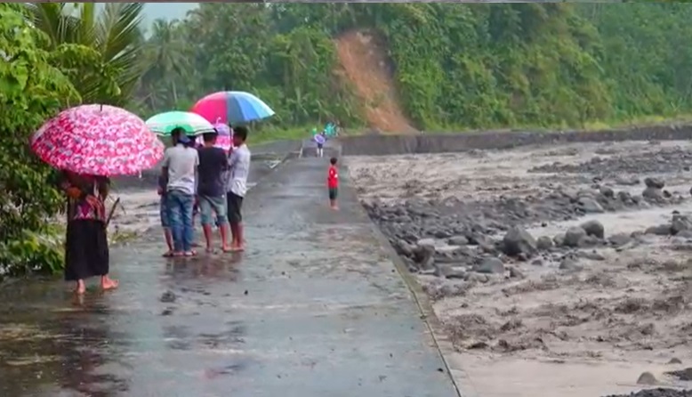 Banjir lahar dingin Semeru terjang Lumajang (Foto / Metro TV)