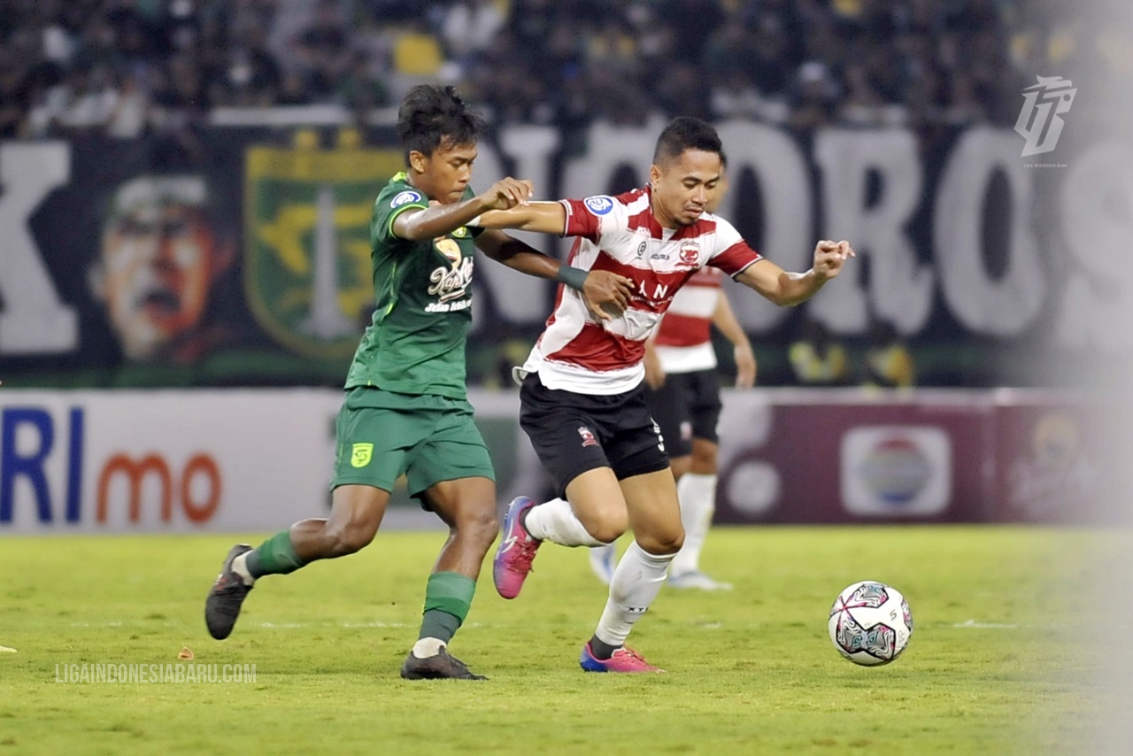 Duel Persebaya vs Madura United/ist