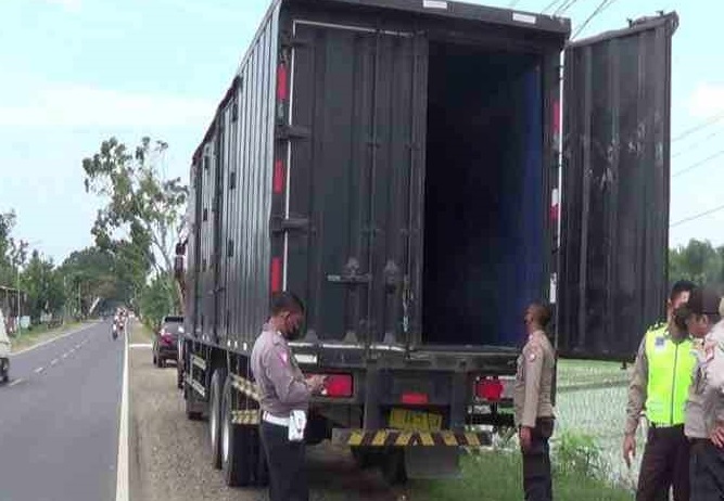 Kondisi truk kosong, gula 30 ton raib (Foto / Metro TV)