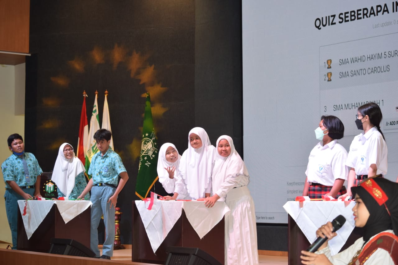 230 Siswa SMA Adu Wawasan Tentang Indonesia di Unusa
