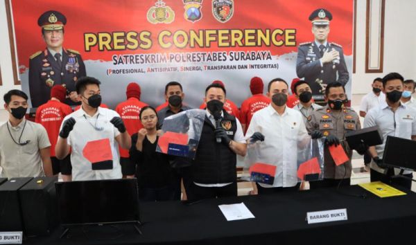 Polisi Bongkar Sindikat Judi Online di Surabaya, 7 Pelaku Ditangkap