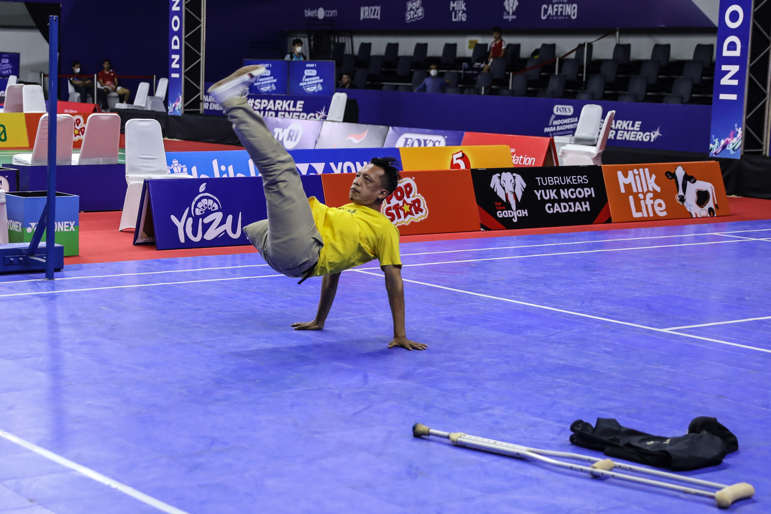 Aksi Keren Arif Setyo Budi, Breakdancer Satu Kaki asal Malang
