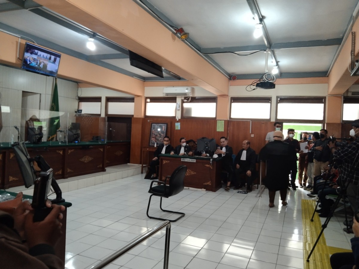 Sidang vonis terdakwa pelecehan seksual di SPI, Julianto (Foto / Metro TV)