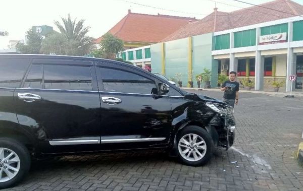 Diborgol, Tahanan Kabur Rampas Mobil di RSUD Tuban
