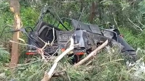 Kondisi jeep hancur usai terjun ke jurang Bukit Cinta, Bromo hingga menewaskan 2 orang (Foto / Metro TV)