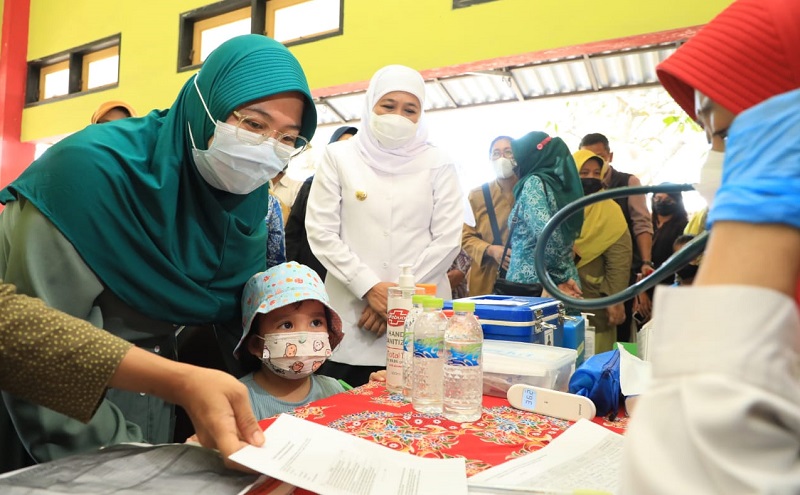 Pelaksanaan Bulan Imunisasi Anak Nasional II di Jatim Lampaui Target Nasional