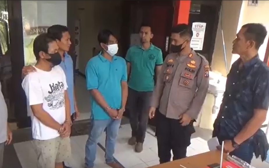 Oknum PNS pengguna narkoba digelandang ke Mapolres Bangkalan/metrotv